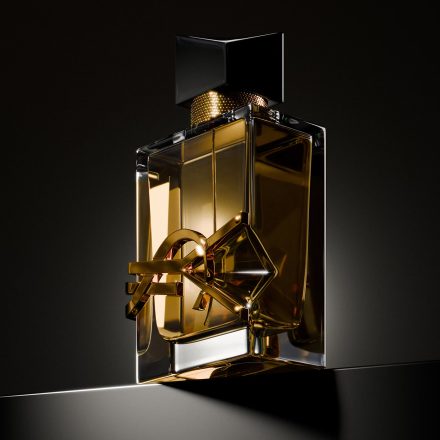 The Invisible Handshake: How the Global Elite Engineer Their Scent Architecture